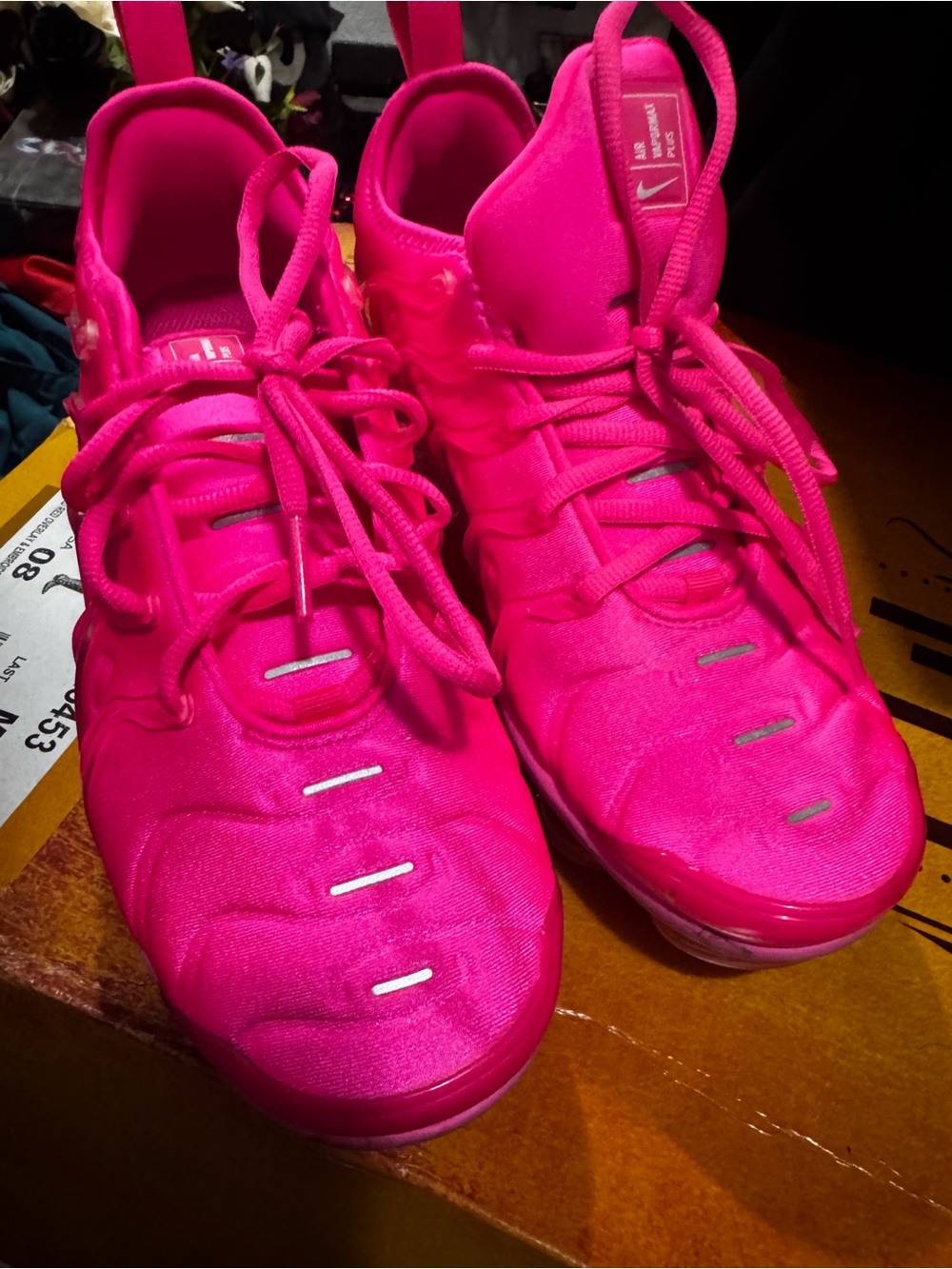 Nike Women’s Bright Pink Athletic Sneakers size 7